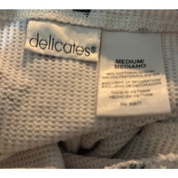 Delicates Christmas Pajama Top . Santa ,Trees, Snowman graphics. Size Medium - Picture 4 of 4